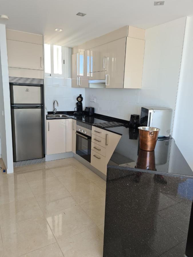 Room In Apartment - 1St Line Top Floor Apartment Carrer del Mar Exterior photo